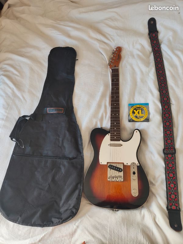 Pack Squier Telecaster custom classic vibe 60's, house, sangle et corde neuves (image 1)