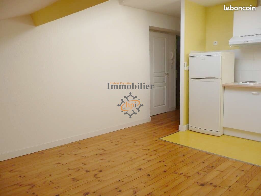 Appartement 2 pièces 35 m² · à Saint-Affrique · 35 m² · 320 €