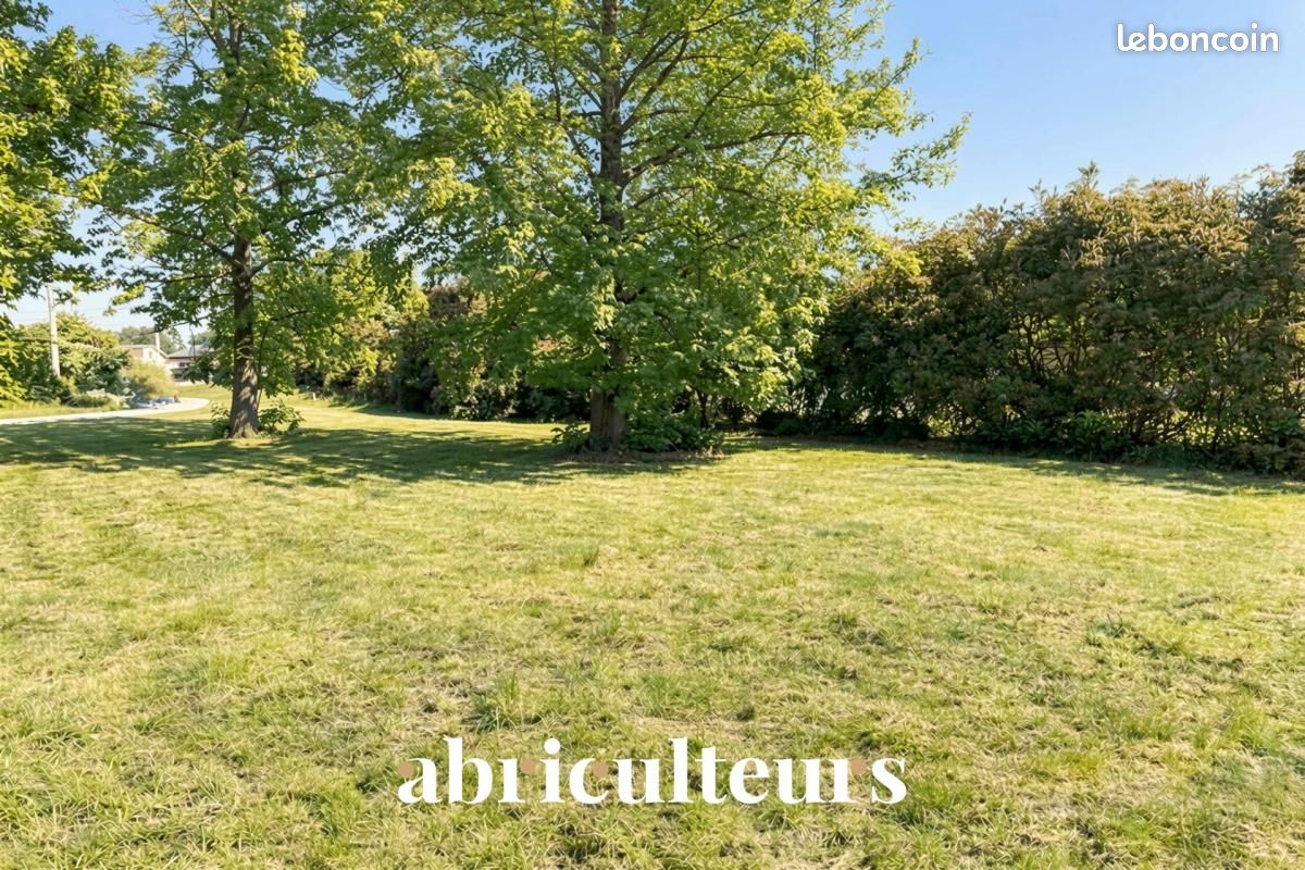 Terrain 1546 m² · à Saint-Vincent-de-Tyrosse · 260 000 €