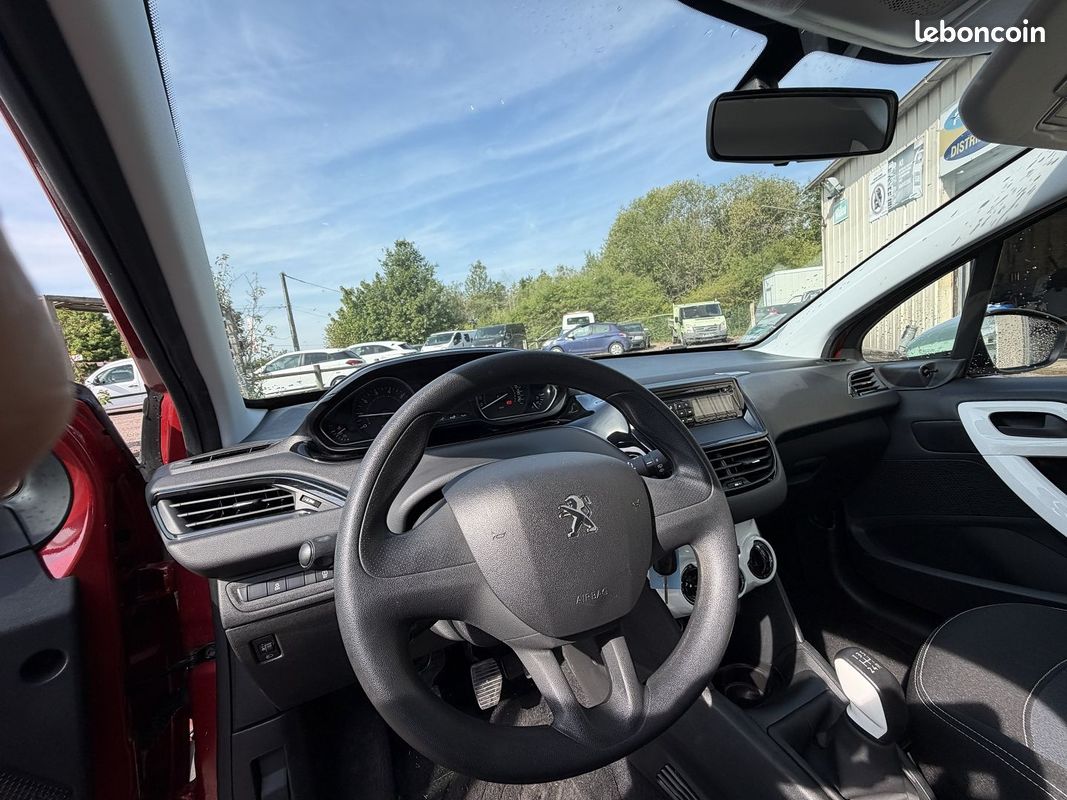 Peugeot 208 1.2 PURETECH 68CH LIKE 5P (image 23)