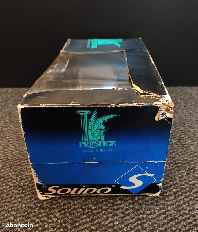 Voiture Solido 1/18ème Citroën 2CV- année : 1966 Métal