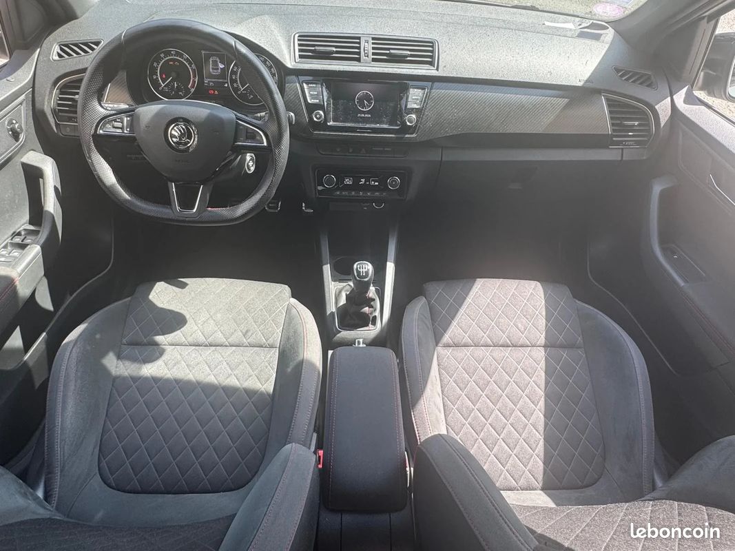 Skoda fabia skoda fabia 95 tsi monte carlo bvm-carplay-key less go-caméra de recul (image 19)