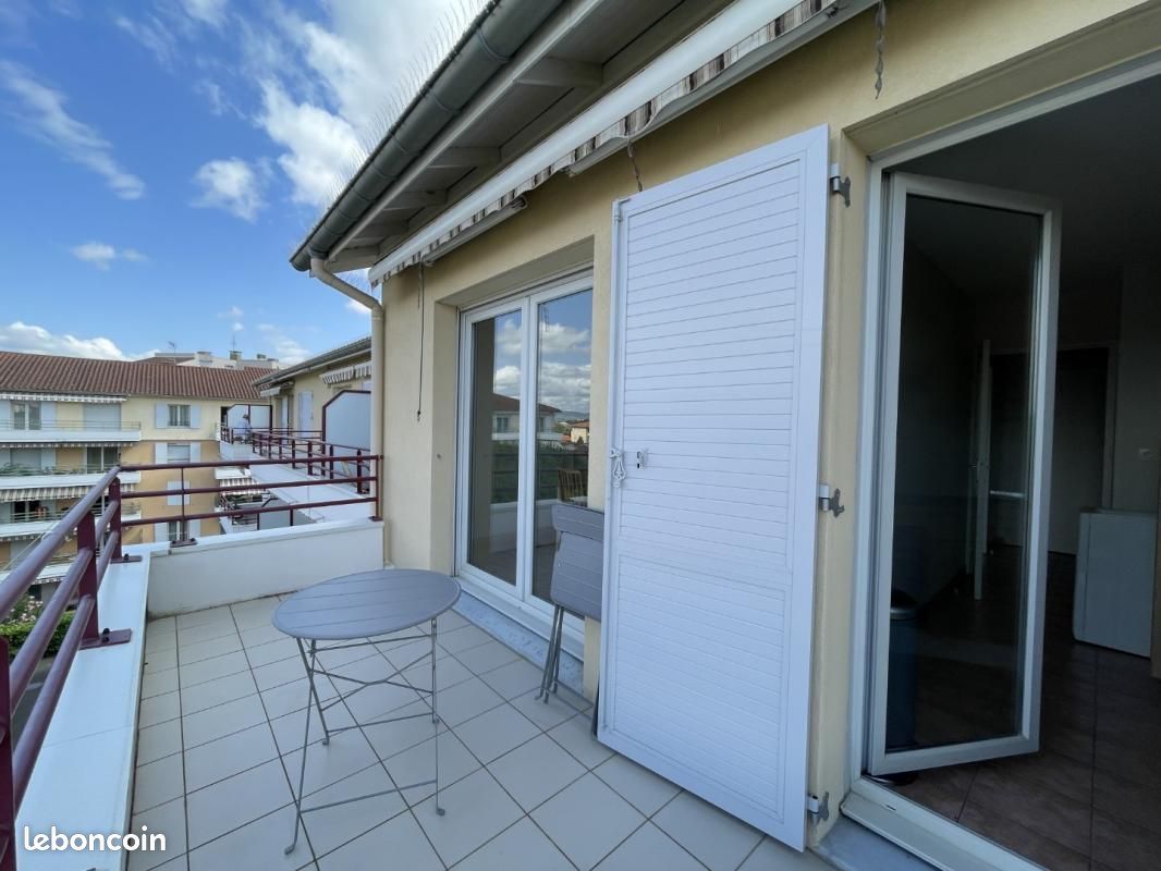 Appartement 2 pièces 47 m² · à Villefranche-sur-Saône · 47 m² · 699 €