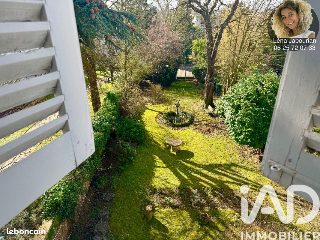 Maison 10 pièces 352 m² · à Sceaux · 352 m² · 2 300 000 €