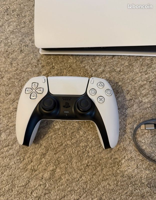 PlayStation 5 en excellent état – très peu utilisée (image 5)
