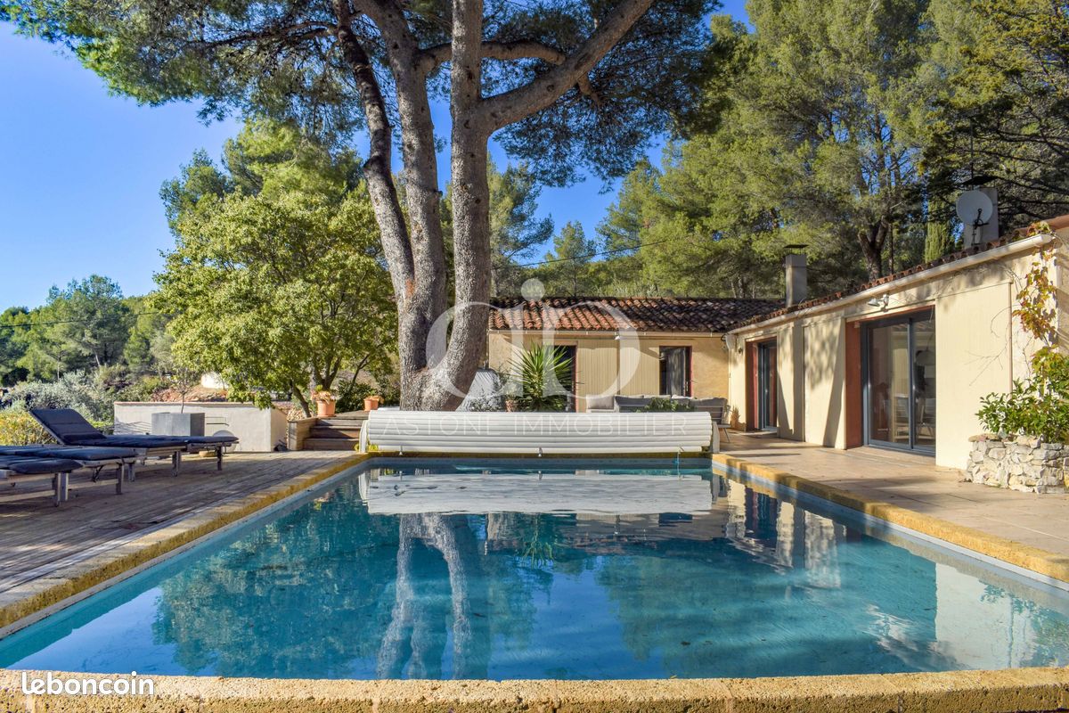 Maison 7 pièces 210 m² · à Cassis · 210 m² · 1 750 000 €