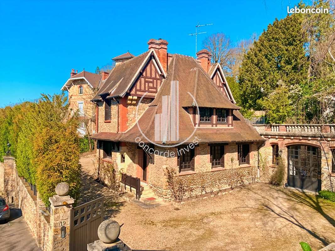 Maison 7 pièces 257 m² · à La Celle-Saint-Cloud · 257 m² · 1 150 000 €