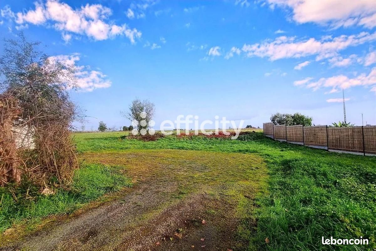 Terrain 424 m² Vallet (image 1)