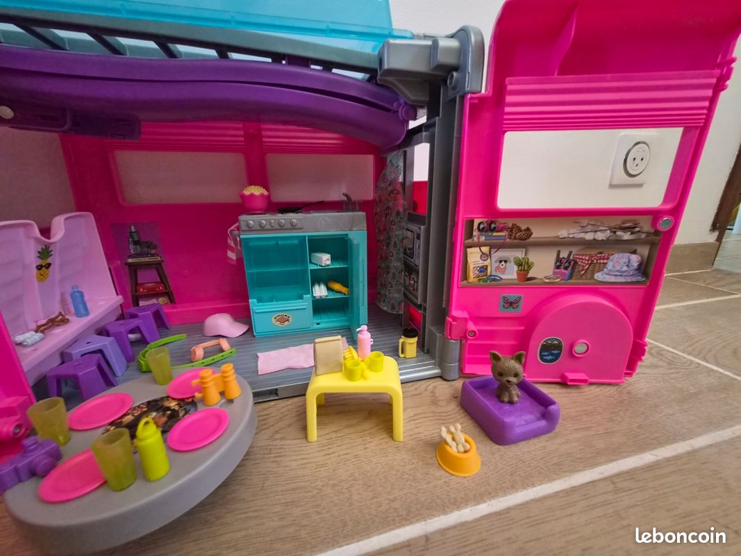 Camping Car Barbie Dream Camper (image 4)