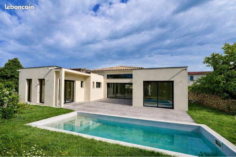 Terrain constructible 500m2, Marignane · 215 000 €
