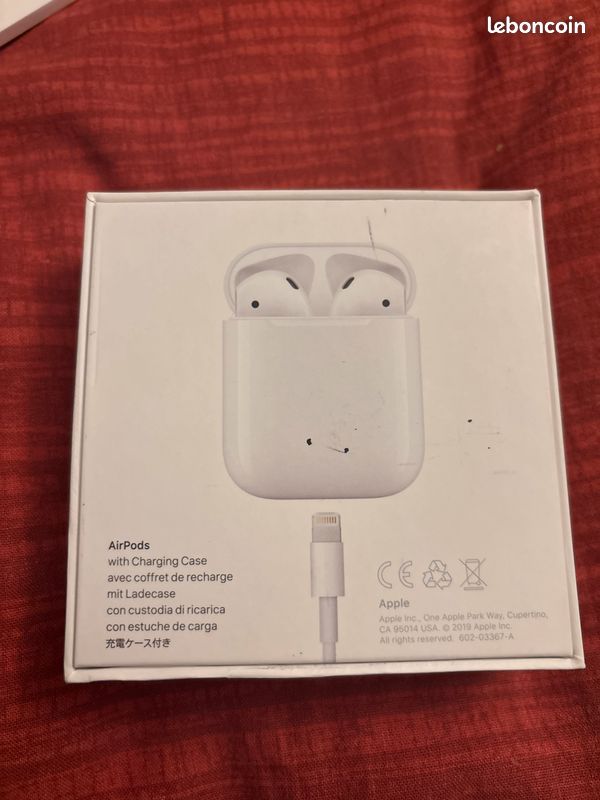 Air pods (image 6)