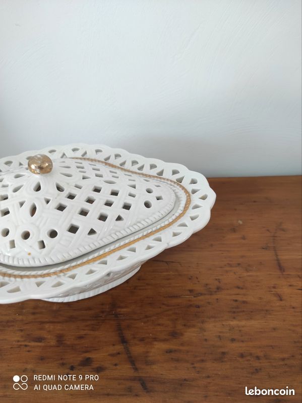 Bonbonnière en Porcelaine Ajourée - Adams Collection (image 3)