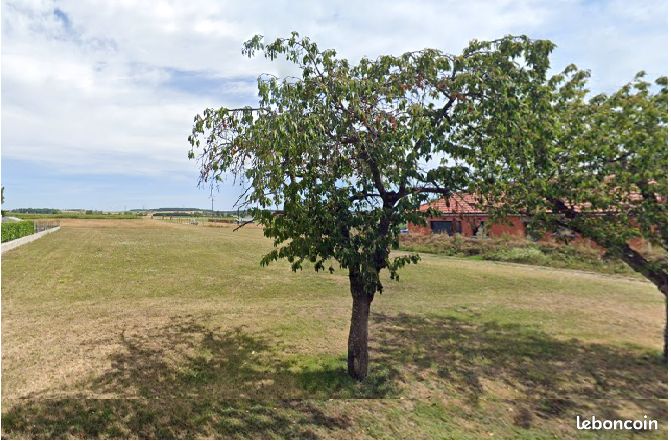 Terrain 1500 m² Effiat
