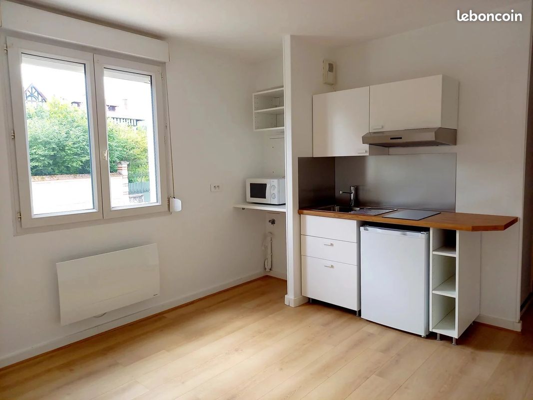 Appartement 1 pièce 20 m² · à Bois-le-Roi · 20 m² · 550 €