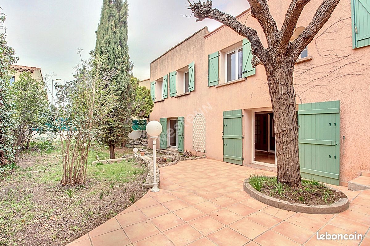 Maison 5 pièces 148 m² · à Saint-Mitre-les-Remparts · 148 m² · 1 883 €
