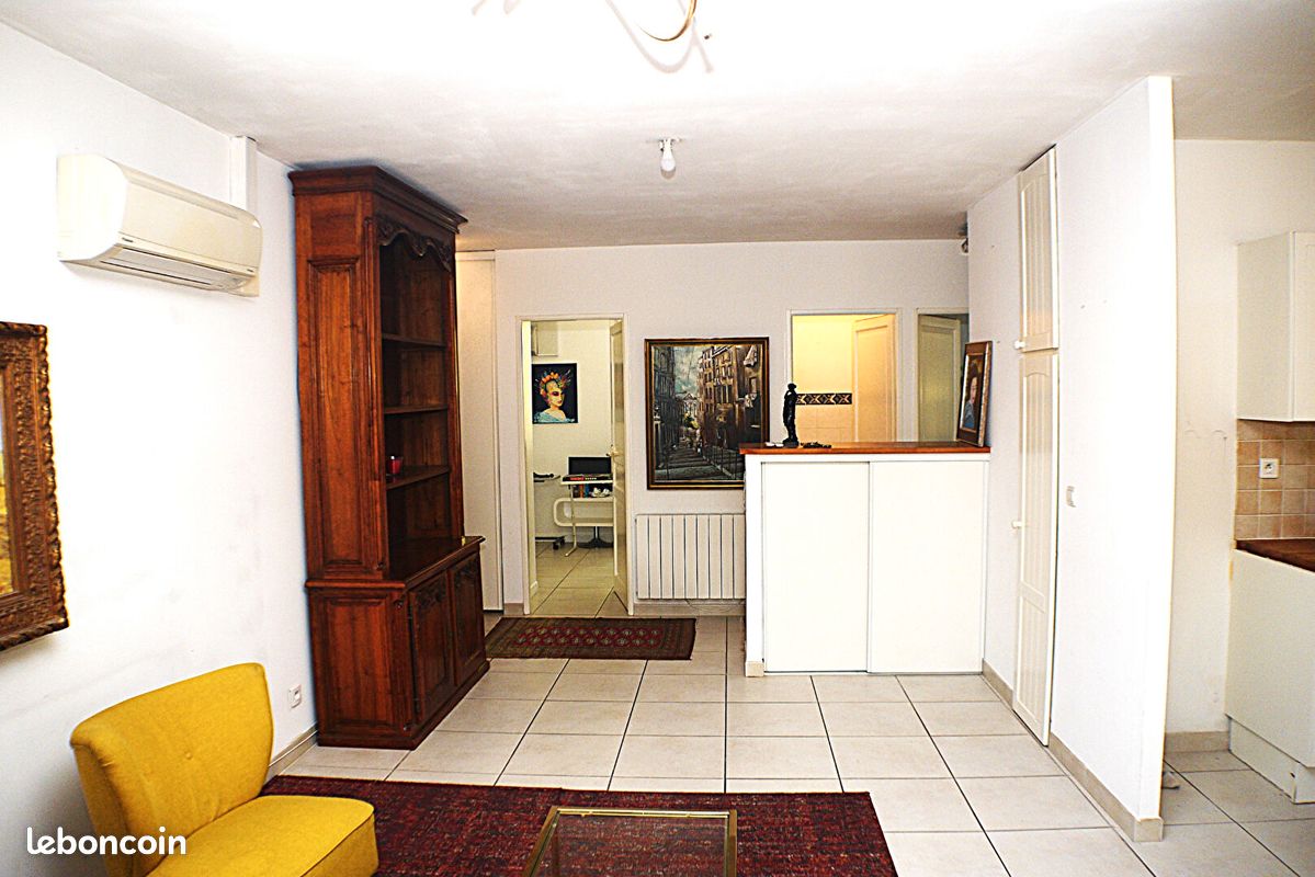 Appartement 3 pièces 65 m² · à Carnoux-en-Provence · 65 m² · 213 000 €