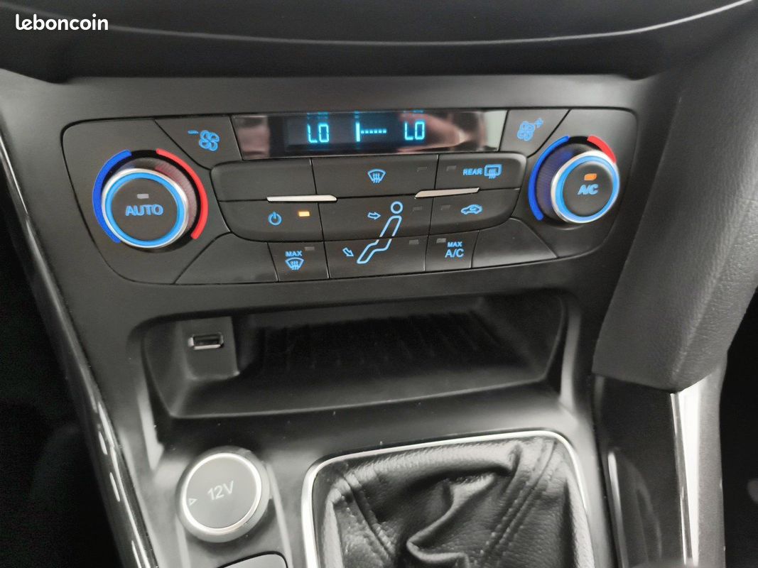 FORD Focus 1.0 EcoBoost 125 S&S Titanium (image 12)