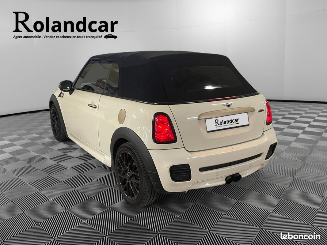 Mini cabrio mini 1.6 210 john cooper works (image 4)