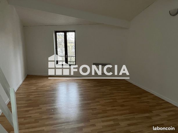 Studio 1 pièce 32 m²