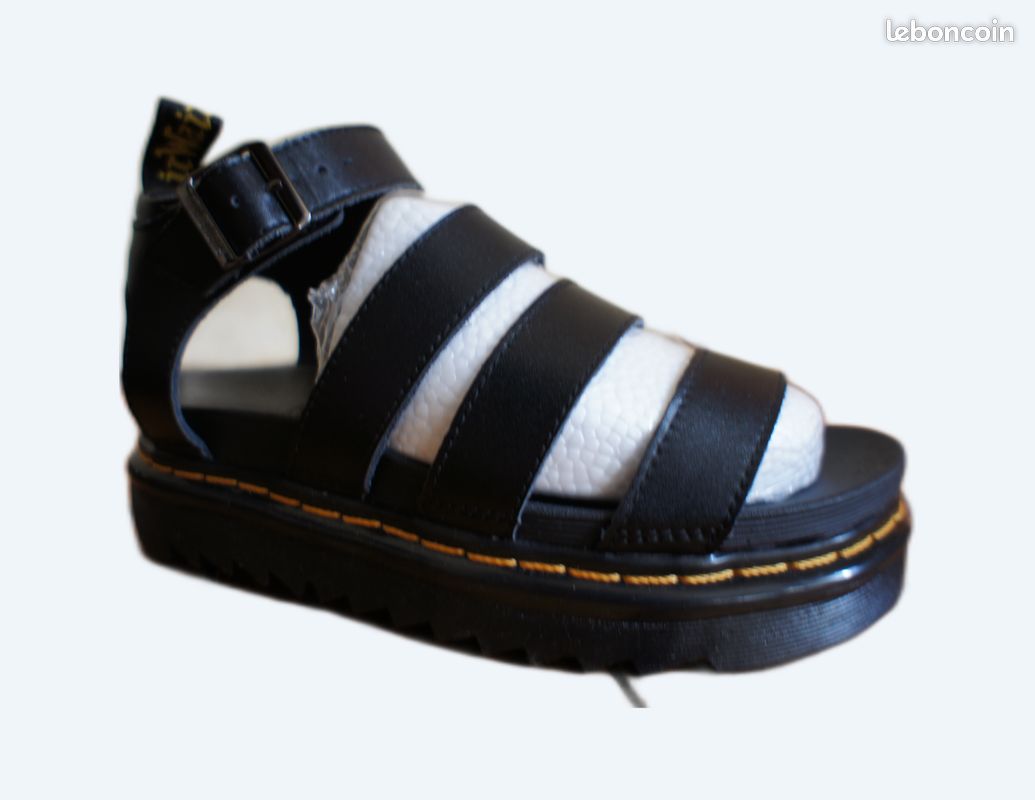 Sandales doc martens neuves 40 (image 1)