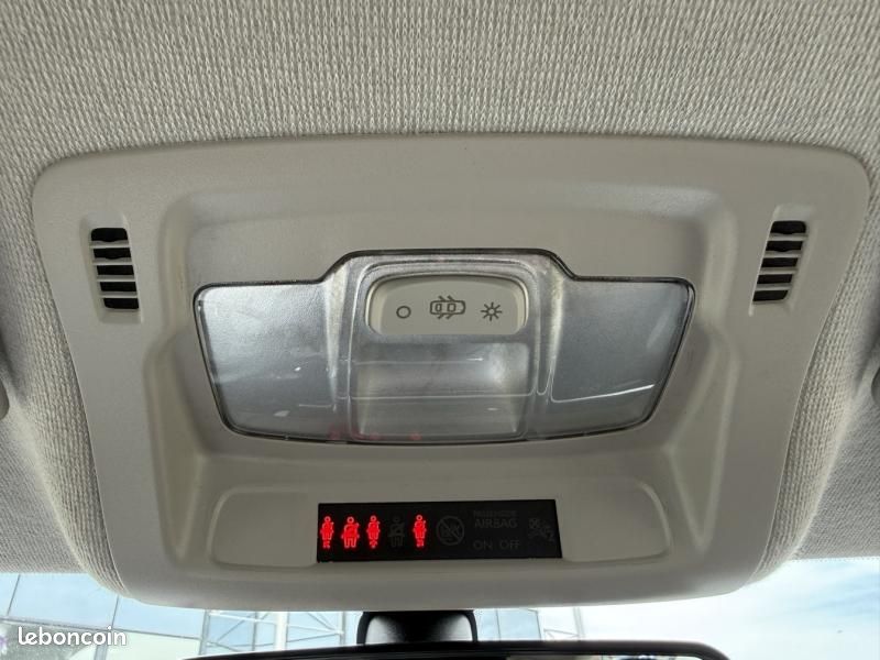 Citroen C3 1.5 BlueHDi 100 Feel (image 36)