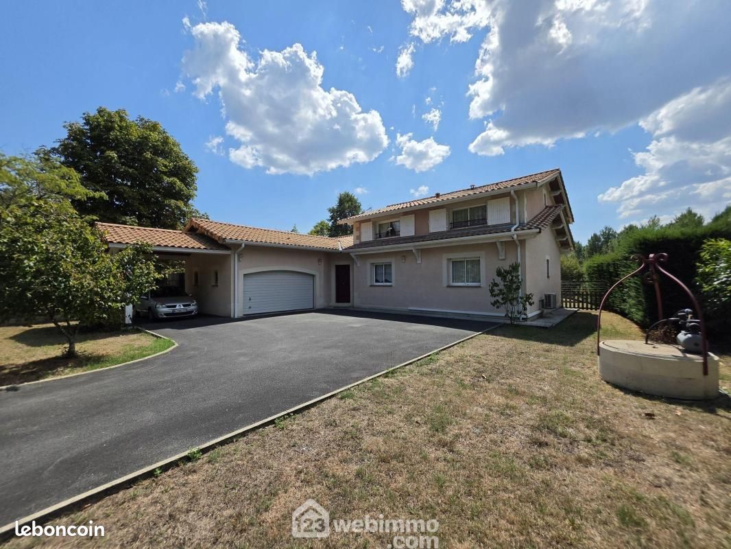 Maison 5 pièces 152 m² · à Arsac · 152 m² · 450 000 €