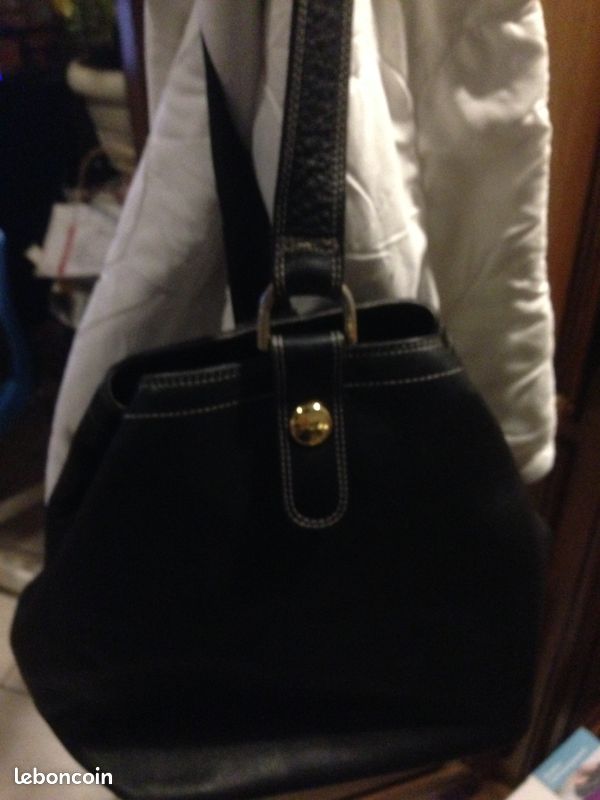 Sac à main Lancel en cuir NOIR – Original - Chez NON FUMEUR à s'offrir ou offrir (image 1)