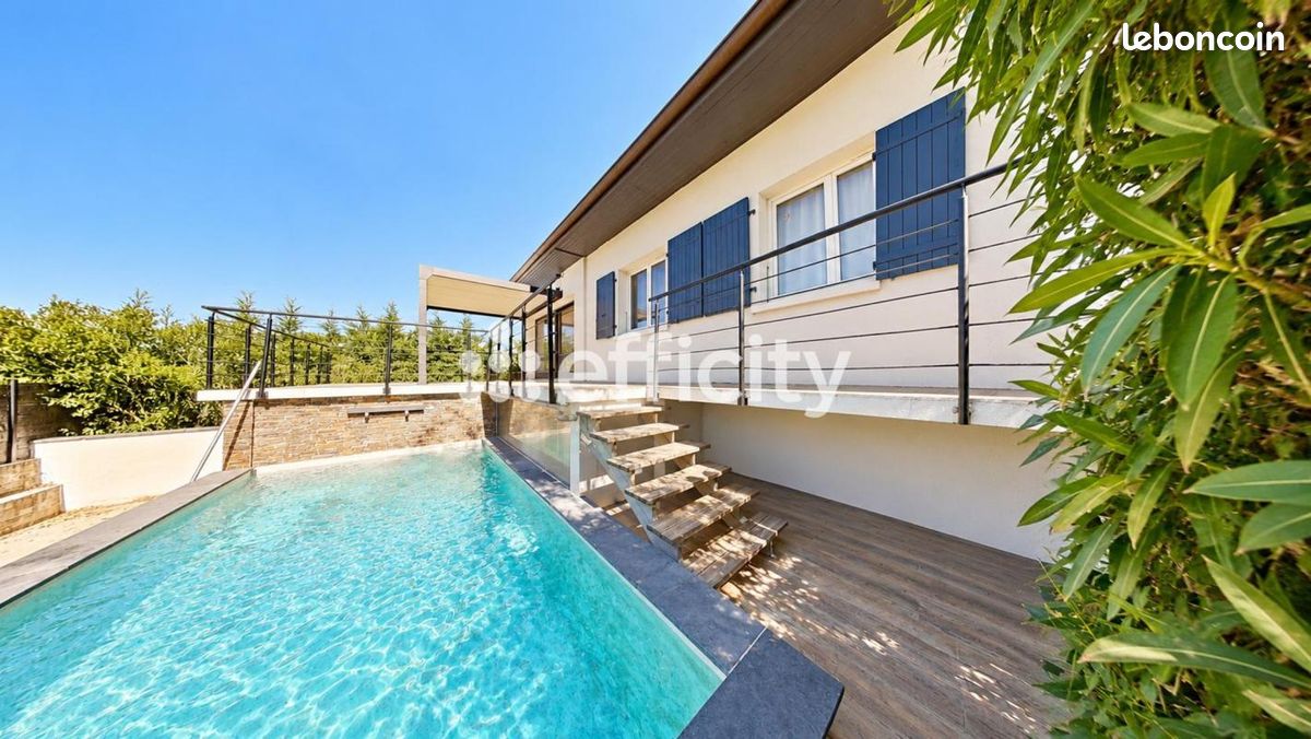 Maison 6 pièces 195 m² · à Fillinges · 195 m² · 569 000 €