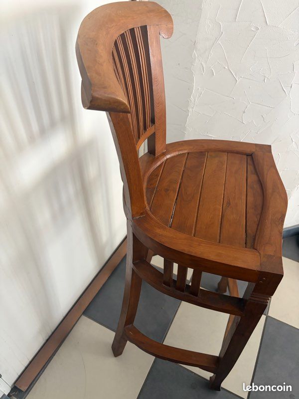 Tabouret en bois (image 2)