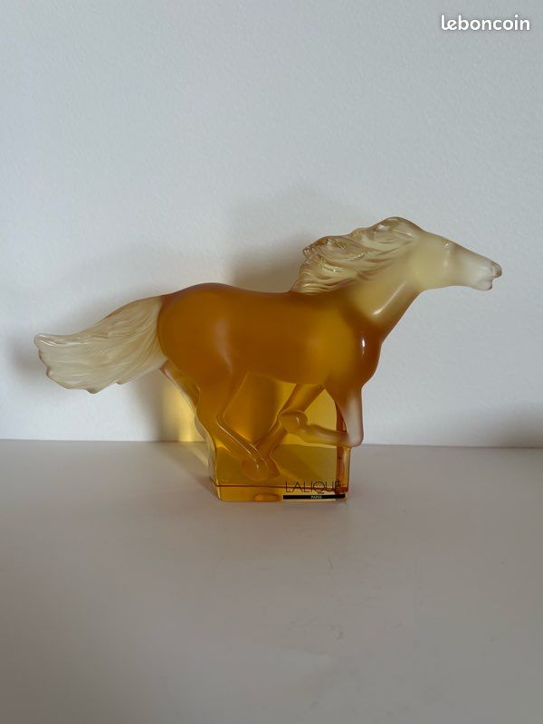 Cheval Lalique (image 2)