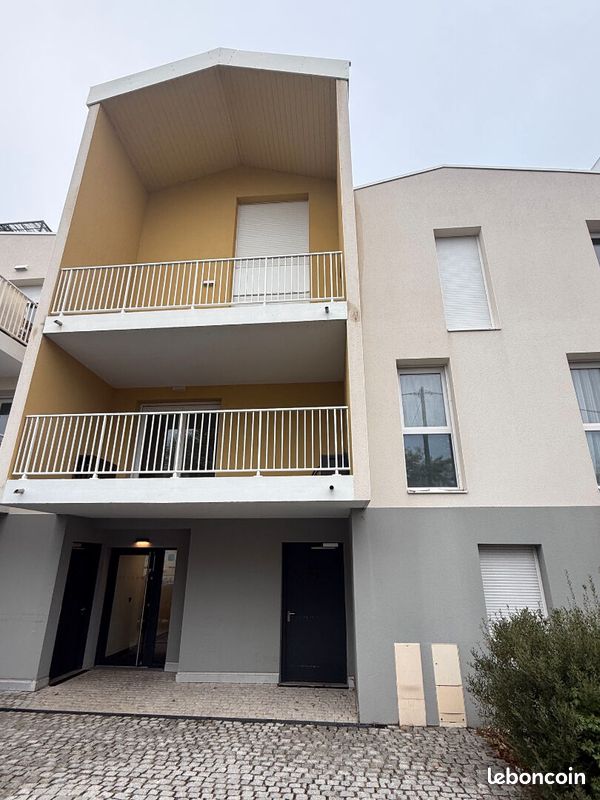 Appartement 3 pièces 61 m² · à La Rochelle · 61 m² · 1 070 €/mois