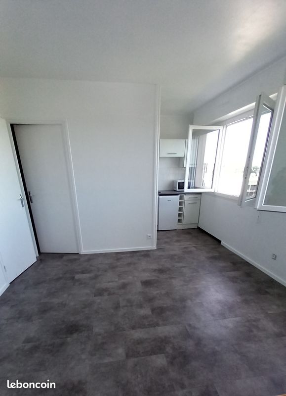 Appartement 1 pièce 23 m² · à Ploemeur · 23 m² · 450 €