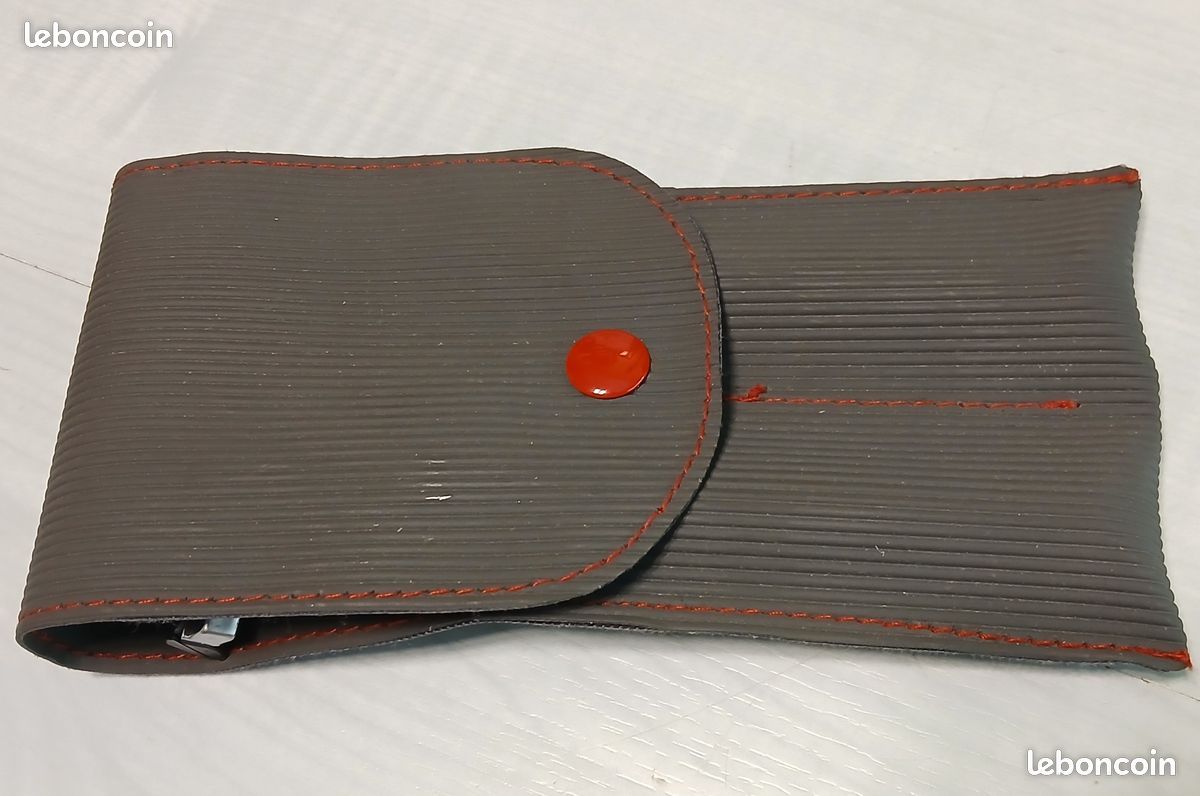 NEUF : Ensemble Rasoir et Brosse à Dent - Pochette pour Voyage (image 4)