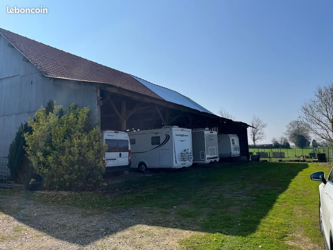 Parking 1777 m² · à Friaucourt · 1 777 m² · 72 500 €