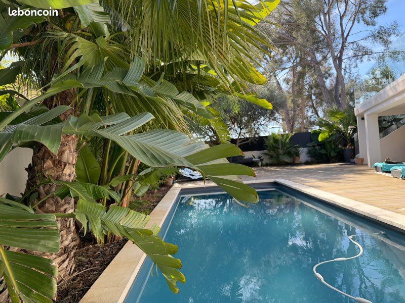 Appartement 6 pièces 180 m² · à Bandol · 180 m² · 1 390 000 €