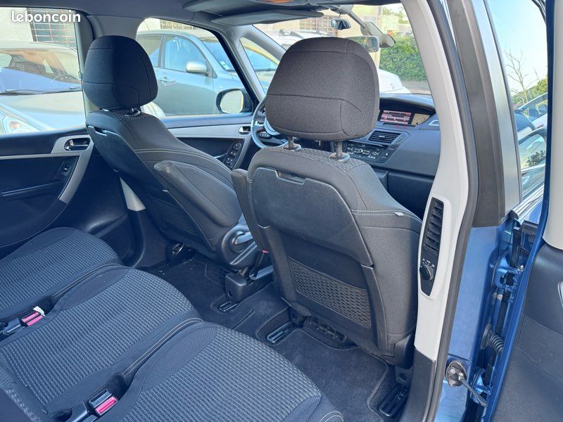 Citroen c4 picasso 1.6 hdi 110ch ph2 boîte automatique + attelage (image 5)