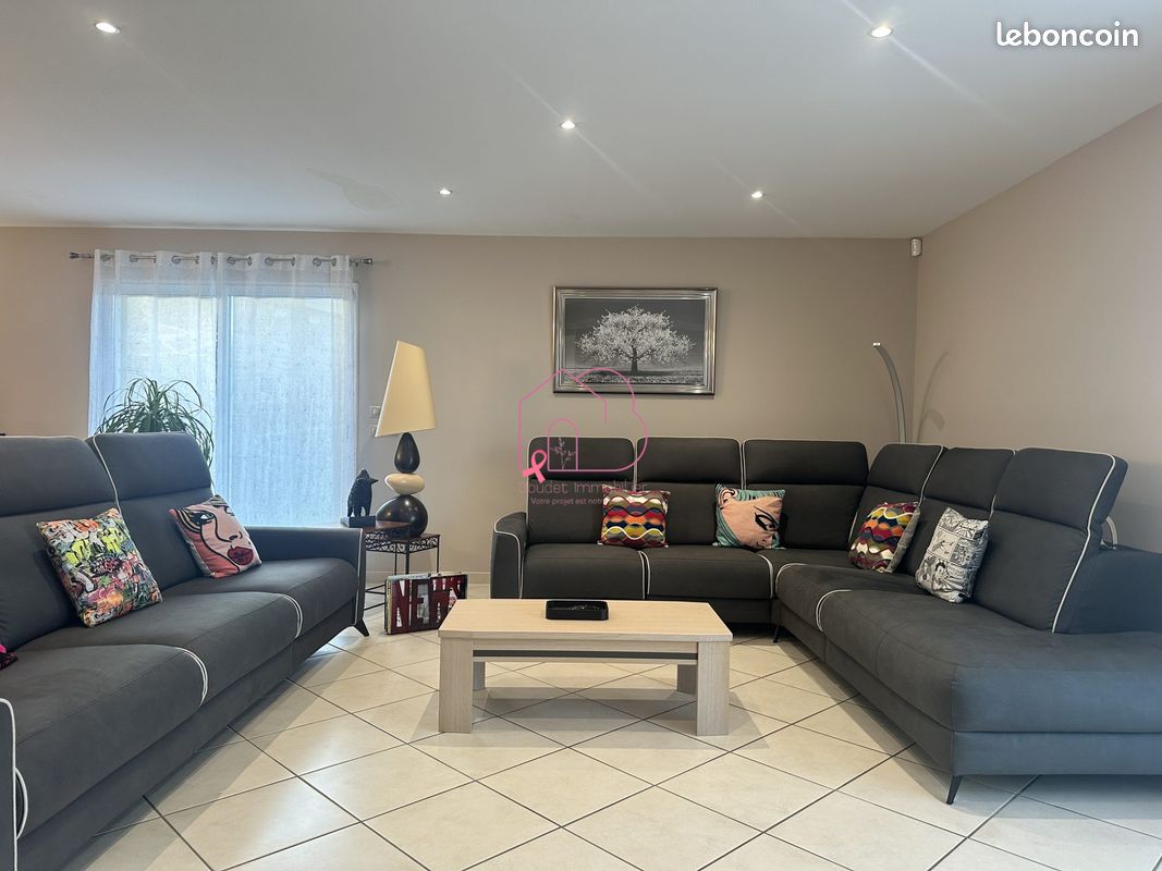 Maison 4 pièces 220 m² · à Decazeville · 220 m² · 280 000 €