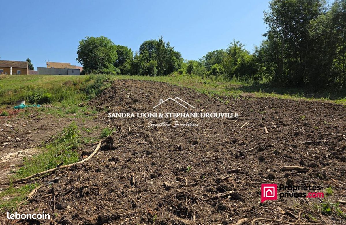 Terrain 532 m² · à Auneau-Bleury-Saint-Symphorien · 78 000 €