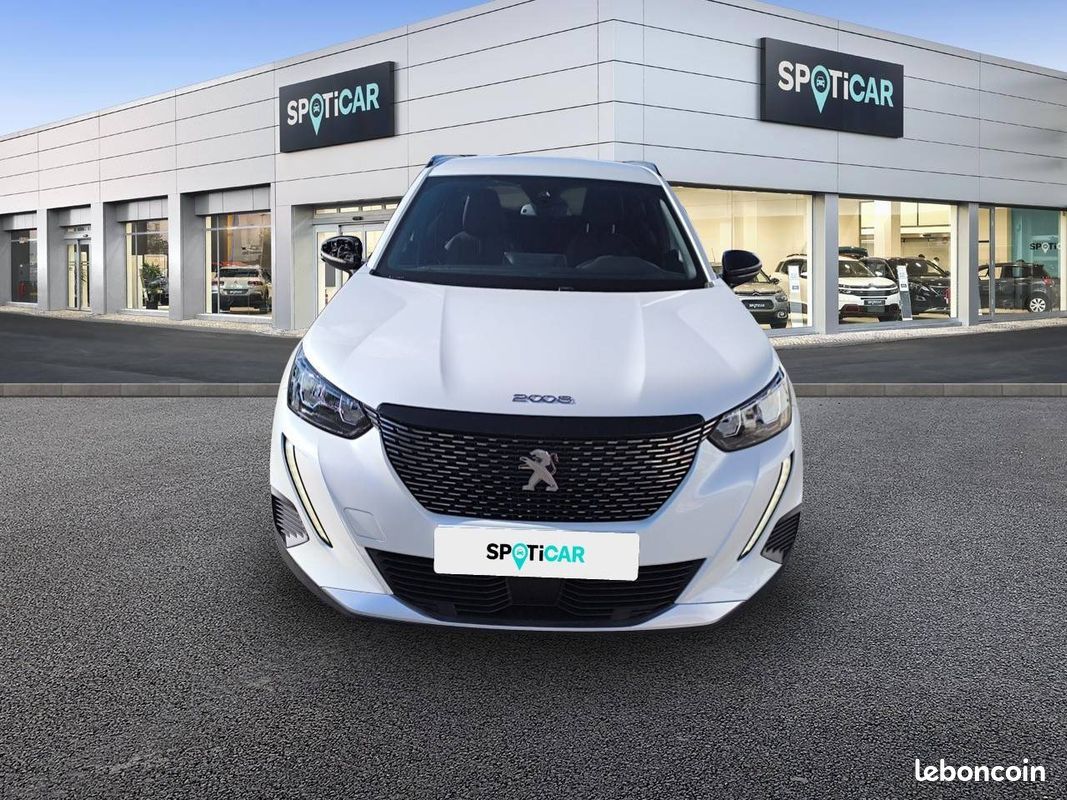 PEUGEOT 2008 PureTech 130 S&S EAT8 Allure (image 2)