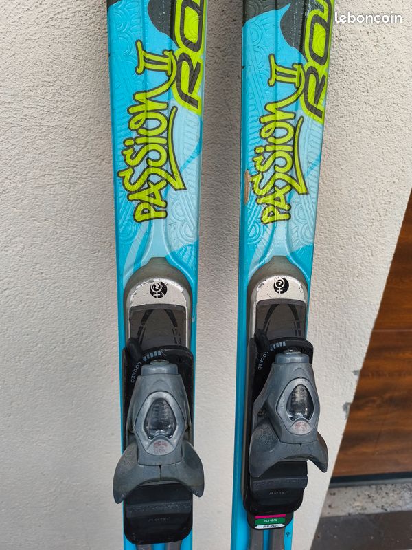 Ski Rossignol Passion III Pour Femme Avec Fixations - Bleu - Taille 151-155 Cm - Occasion