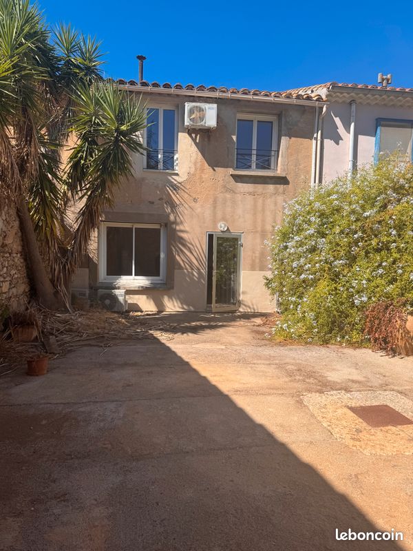 Maison 8 pièces 143 m² · à Ferrals-les-Corbières · 143 m² · 110 000 €