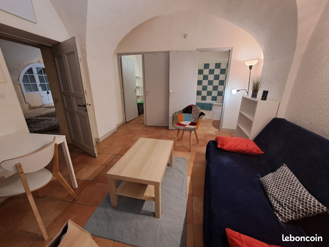 Appartement 1 pièce 20 m² · à Nîmes · 20 m² · 470 €/mois