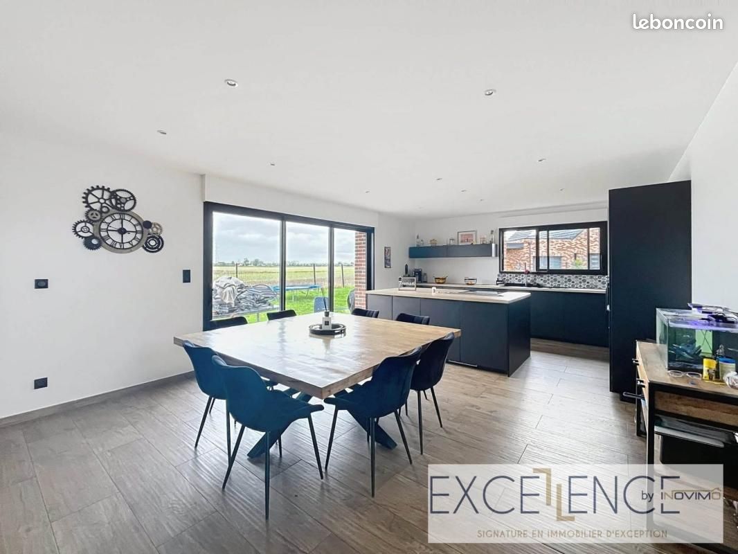 Maison 7 pièces 153 m² · à Téteghem-Coudekerque-Village · 153 m² · 513 450 €