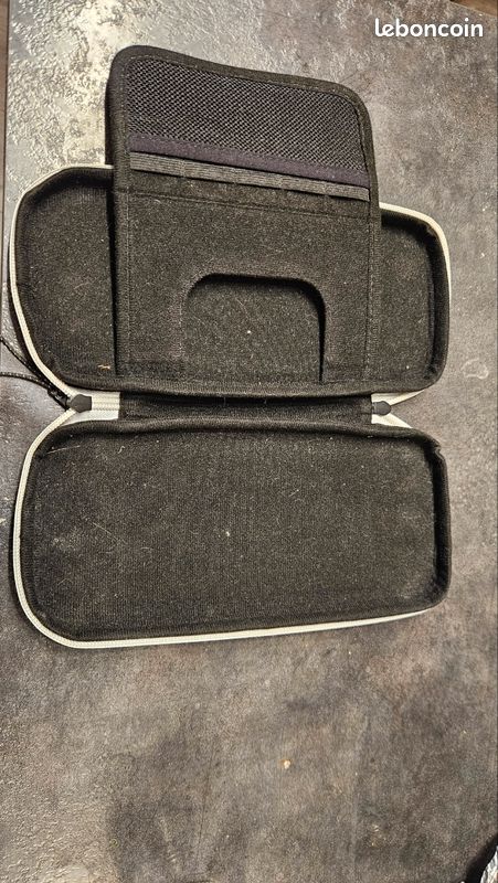 Pochette de transport switch OLED (image 2)