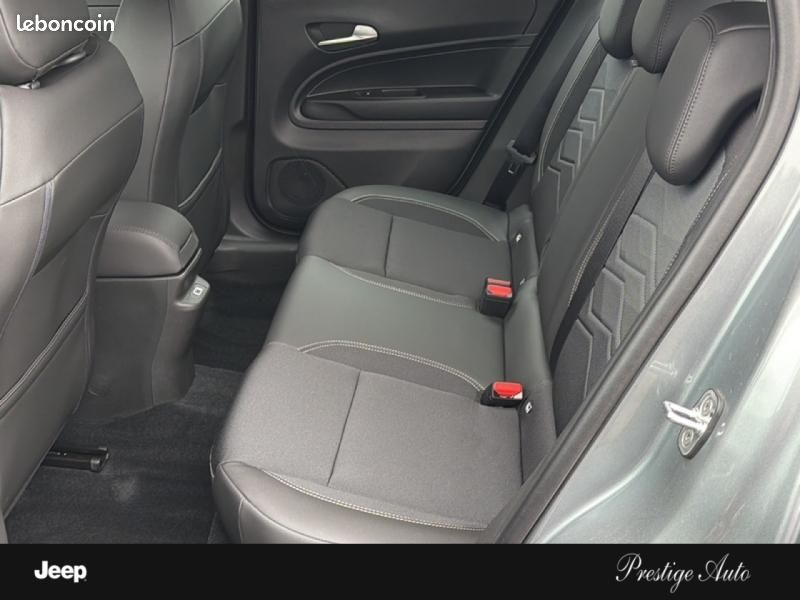 Jeep Avenger 1.2 Turbo T3 100ch Altitude (image 11)