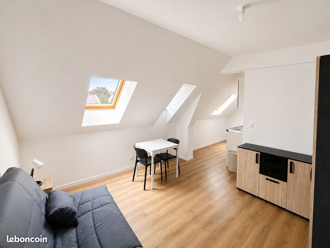 Appartement 1 pièce 17 m² · à Saint-Quentin · 17 m² · 380 €