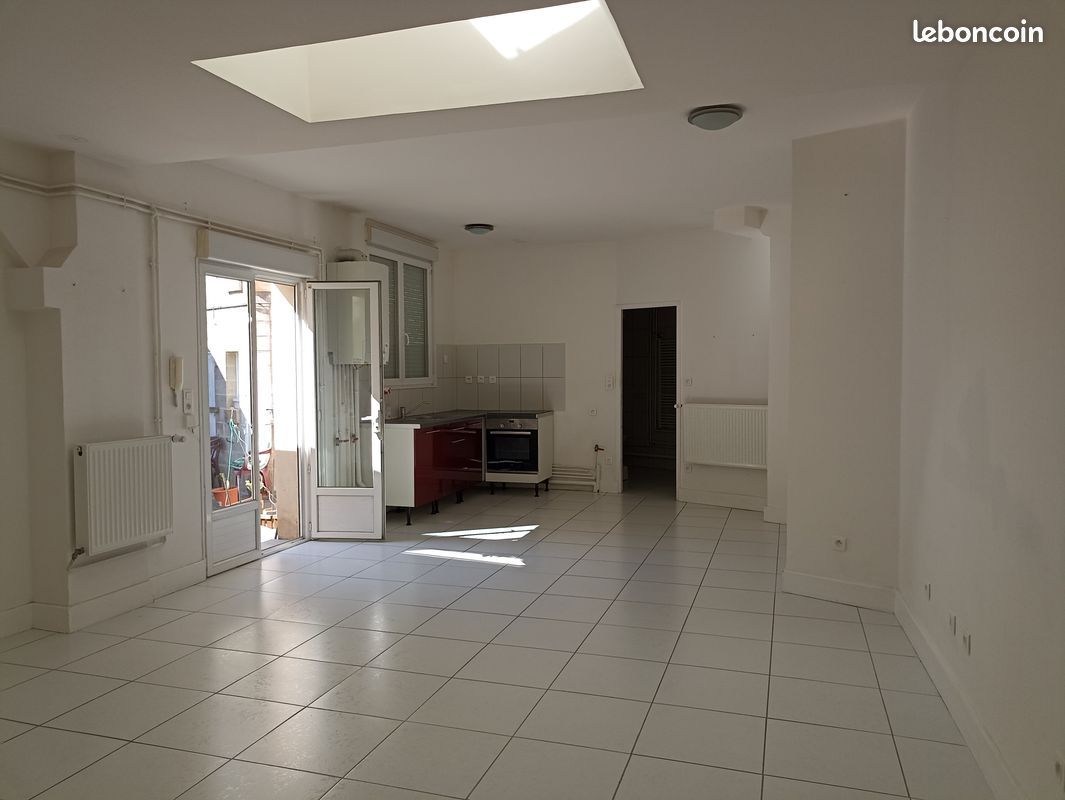 Appartement 2 pièces 61 m² · à Moulins · 61 m² · 460 €/mois