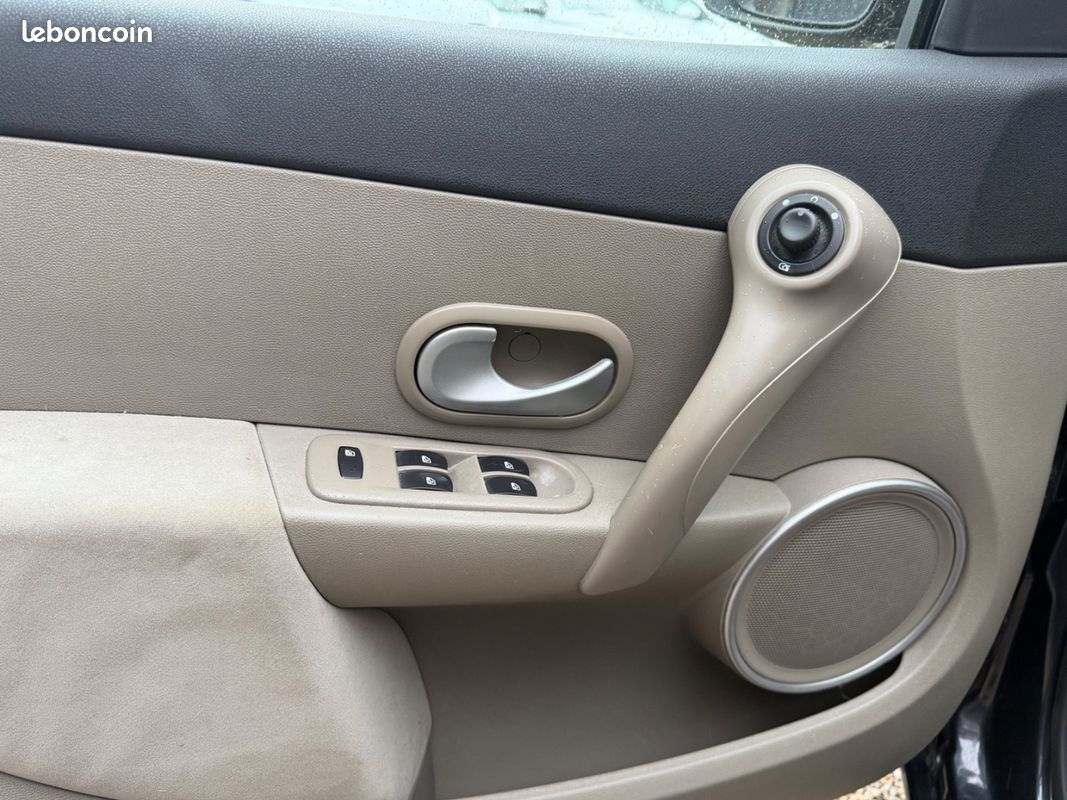 Renault CLIO III Expression Quickshift (image 13)