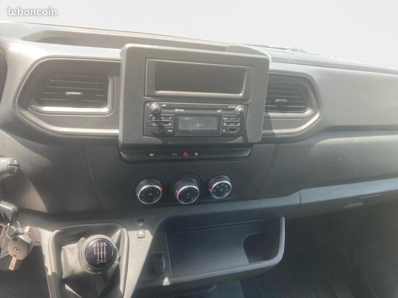 Renault Master Fg F3500 L2H2 2.3 Blue dCi 135ch Confort Euro6E (image 12)