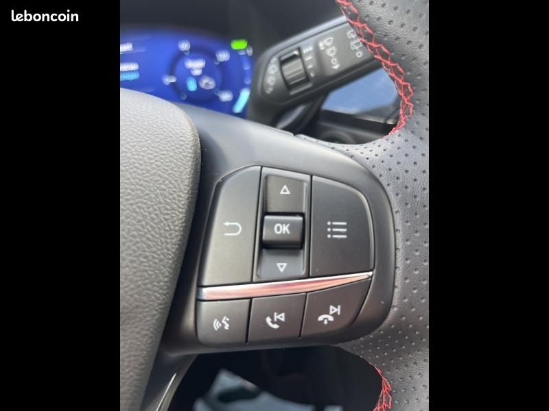 Ford Kuga 2.5 Duratec 190ch FHEV E85 ST-Line BVA (image 18)